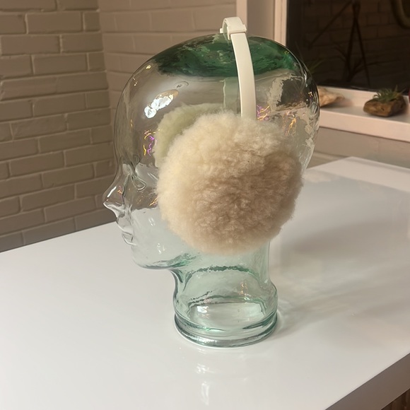 Vintage lambs wool ear muffs - Picture 3 of 5